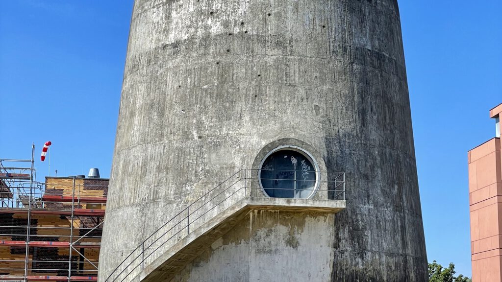 Trudelturm Adlershof 16:9
