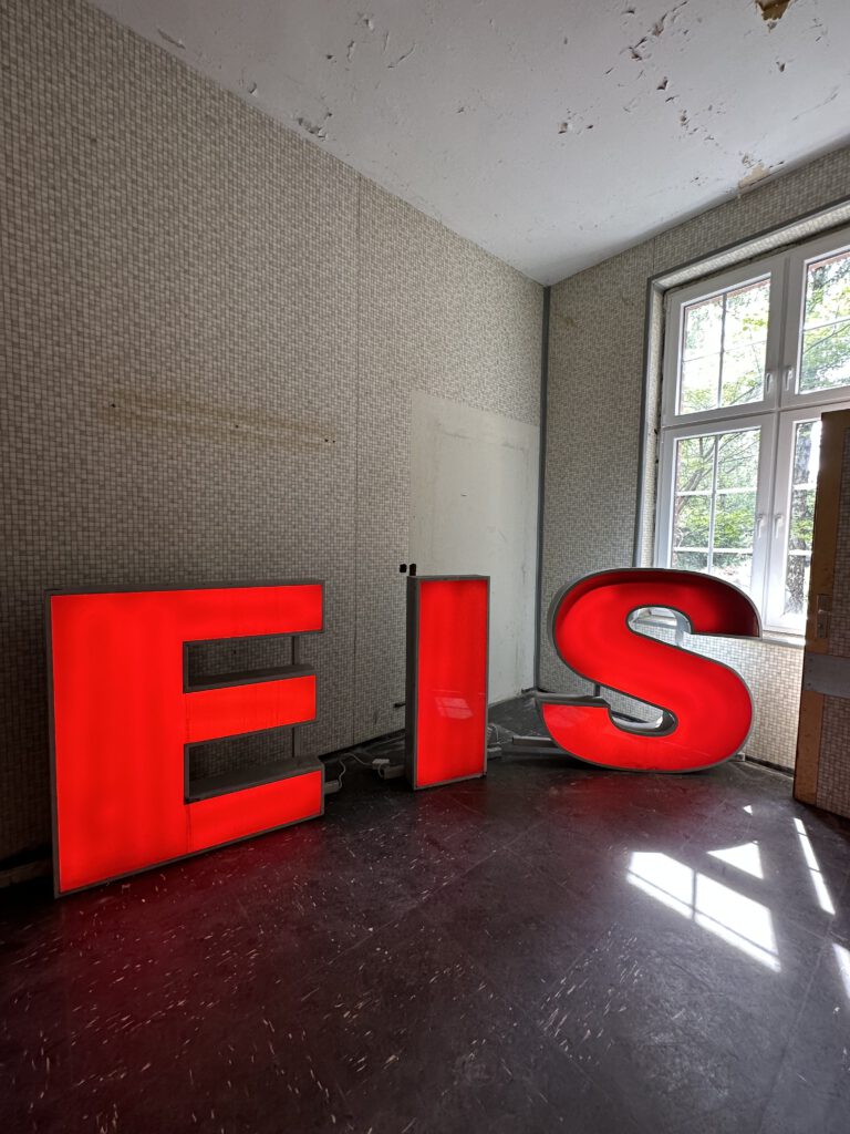 Kunst und Industriecharme in Brandenburg svg%3E 6