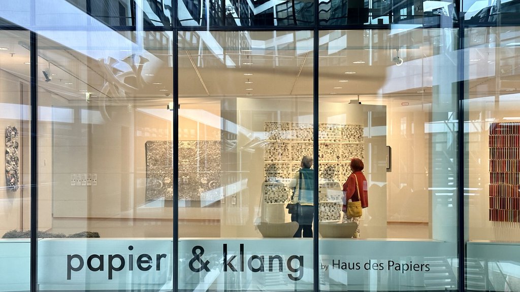 Kunst aus Papier. Papier und Klang Festival