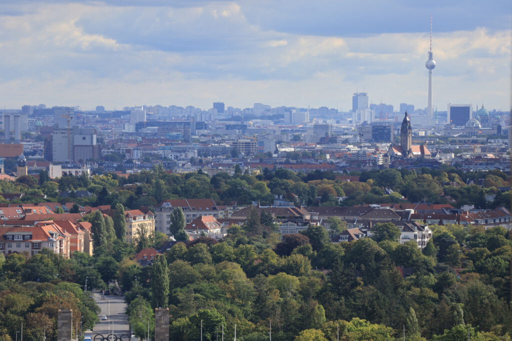 Panorama von Berlin gesehen vom Olympia Glockenturm