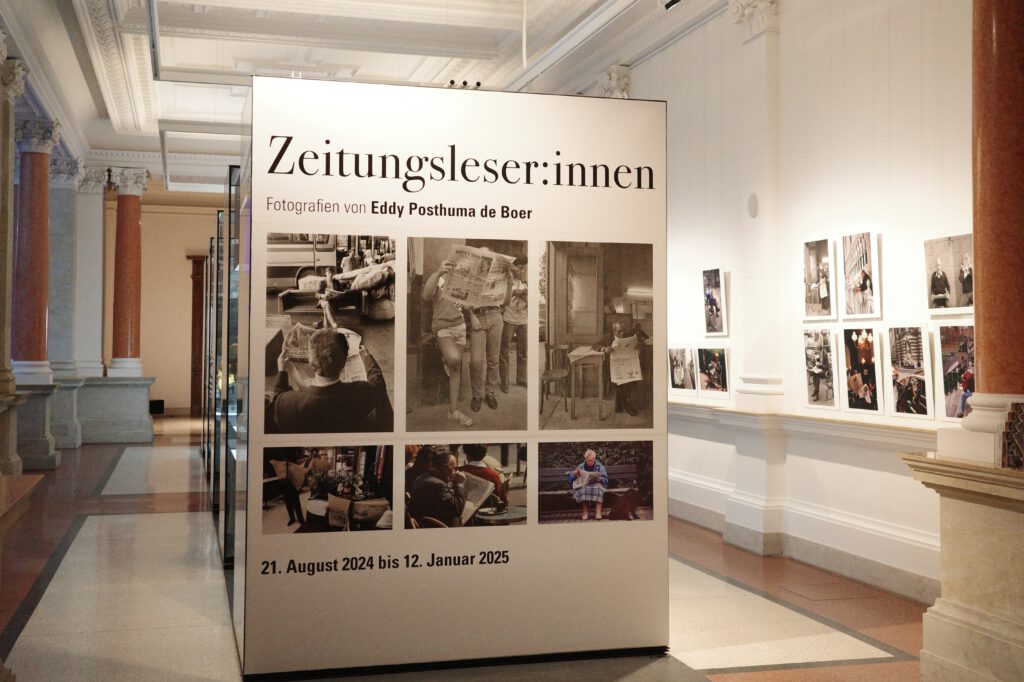 Zeitungsleser Kommunikation